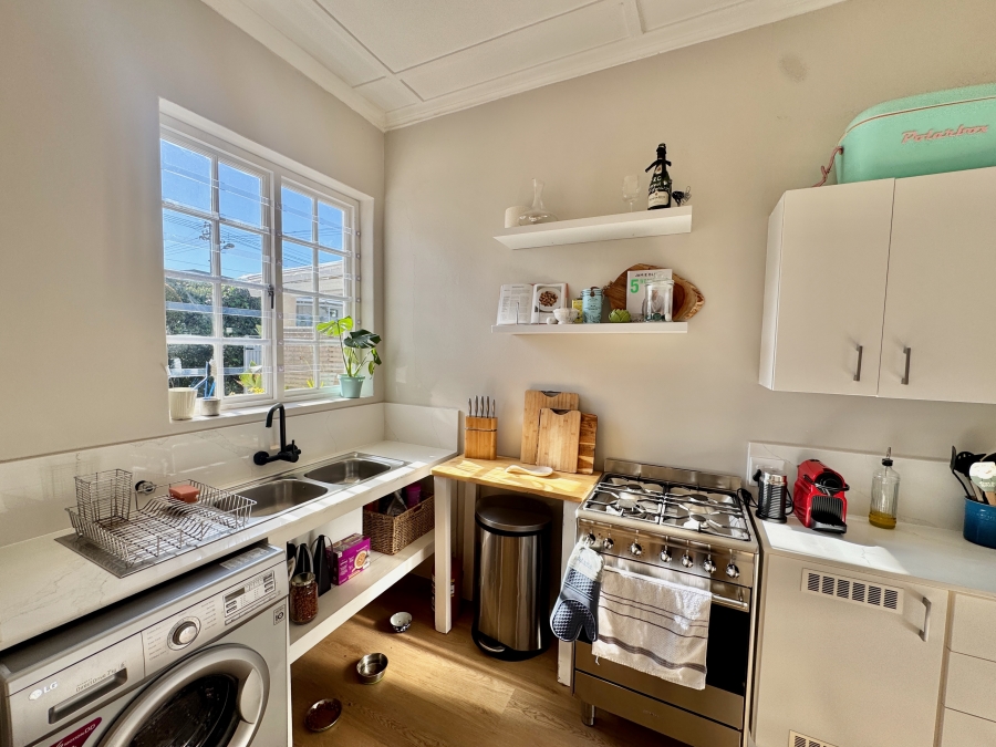 To Let 2 Bedroom Property for Rent in Claremont Upper Western Cape